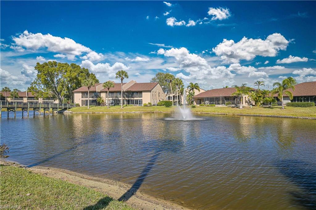 ADMIRALTY YACHT & RACQUET CLUB - Residential