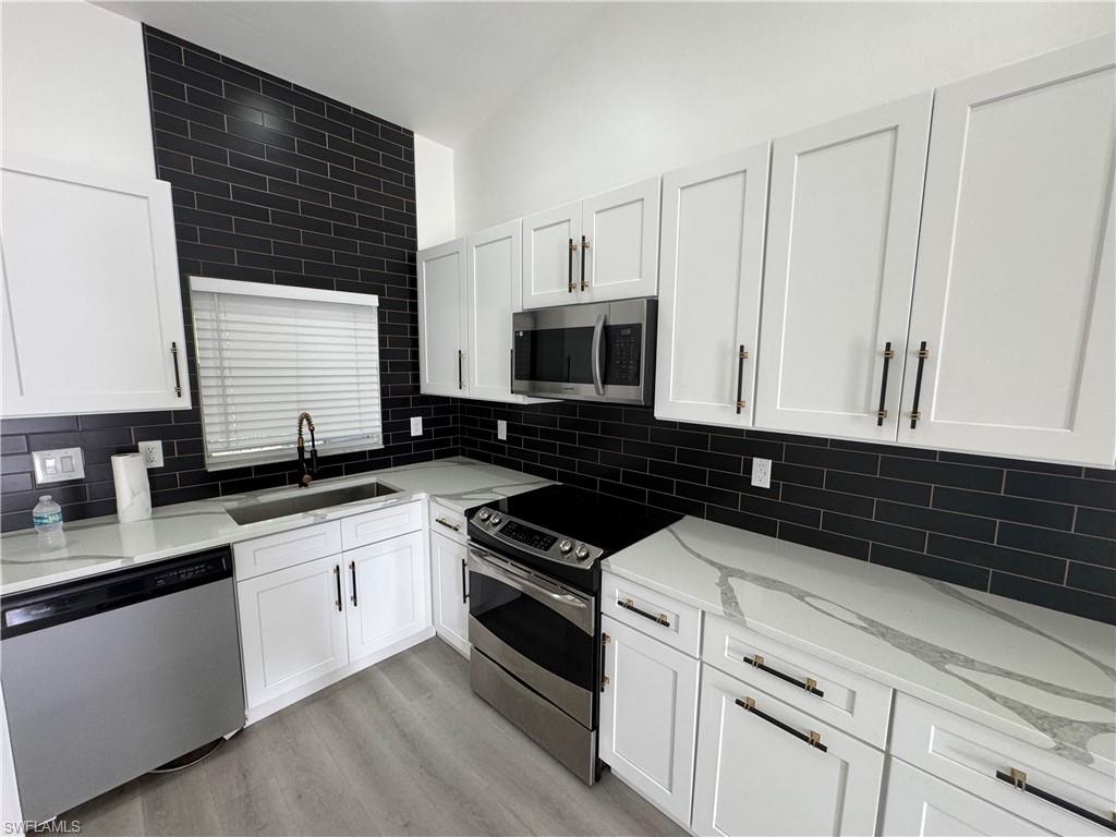 SAN CARLOS PARK - Residential Lease