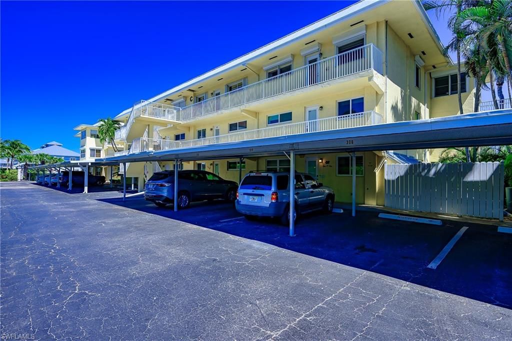 Photo of 1100 8th AVE S #309C, NAPLES, FL 34102 (MLS # 225081654)