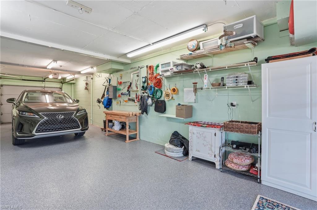 JONATHAN HARBOUR - Residential