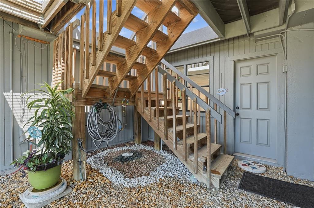 JONATHAN HARBOUR - Residential