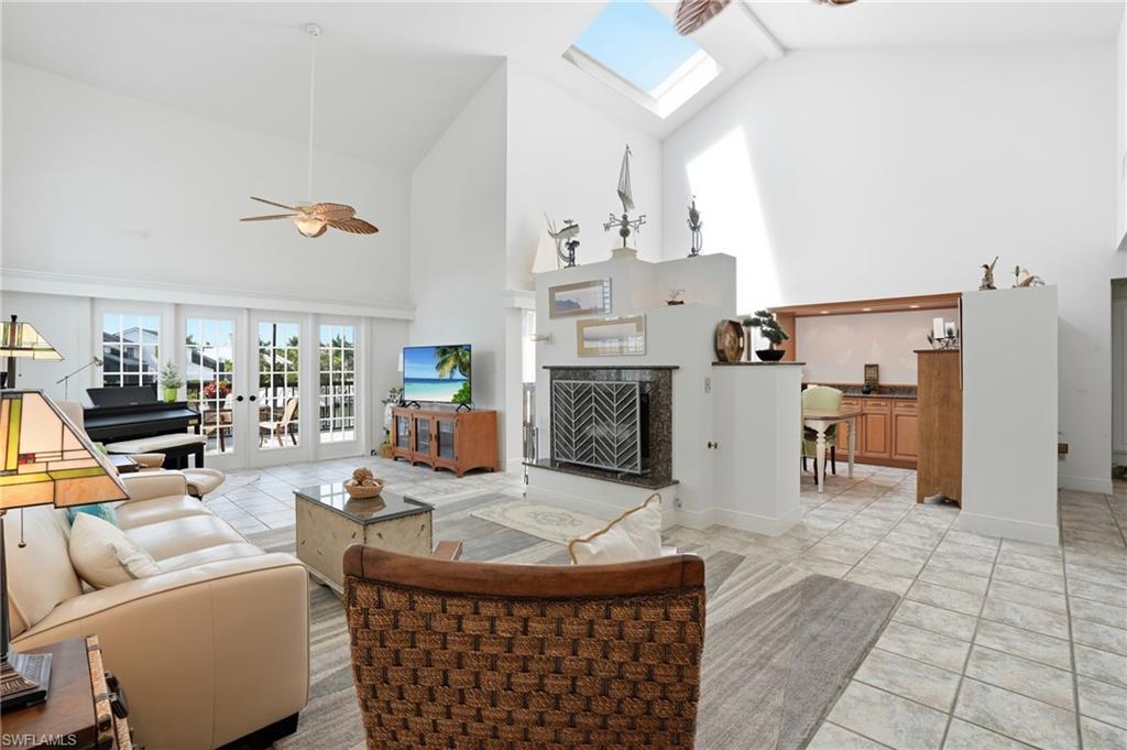 JONATHAN HARBOUR - Residential