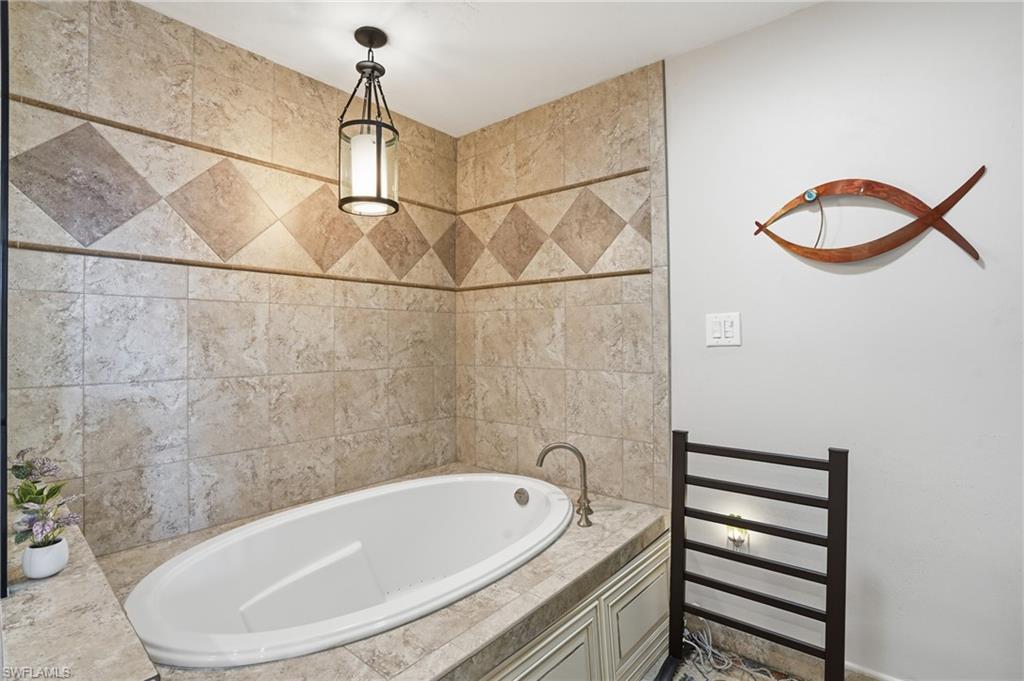 JONATHAN HARBOUR - Residential