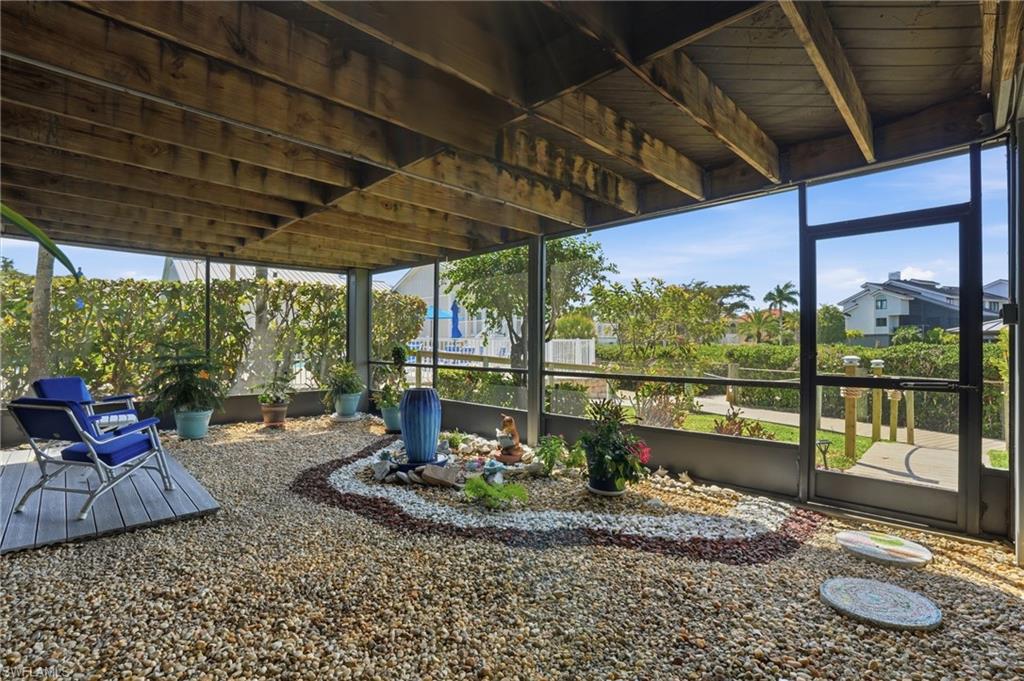 JONATHAN HARBOUR - Residential