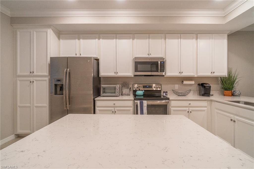 TREVI - Residential Lease