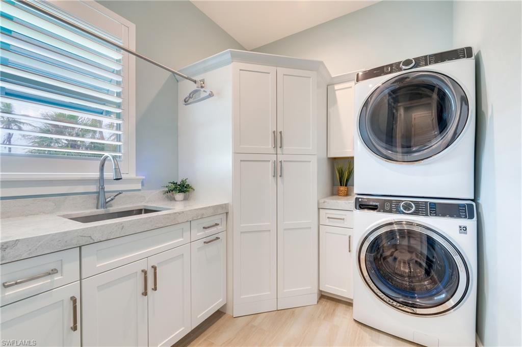 DEL SEGA - Residential