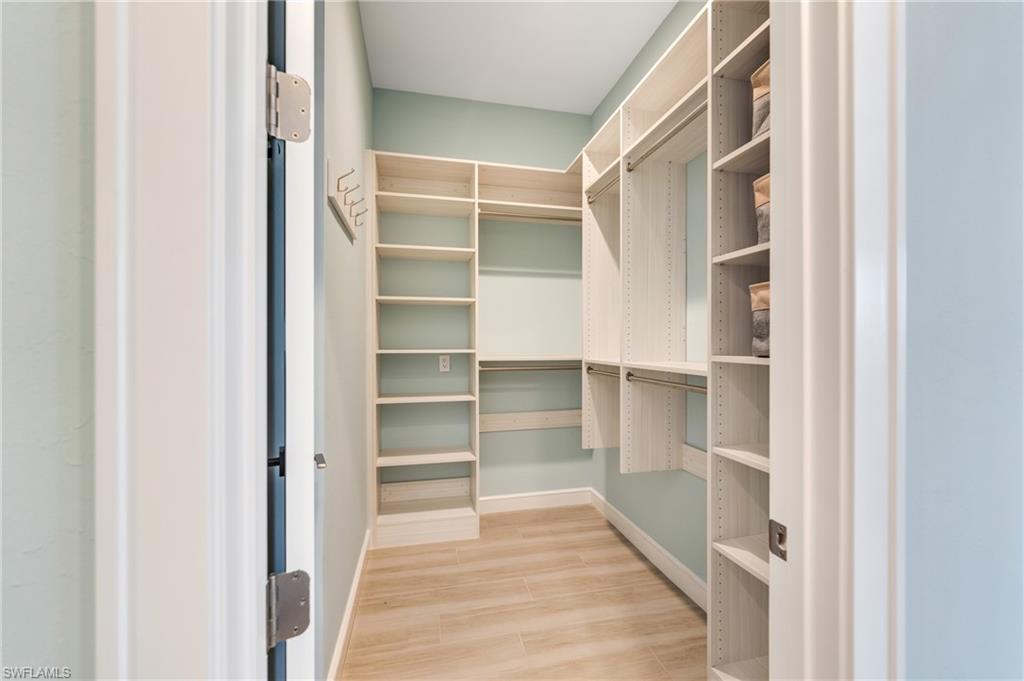 DEL SEGA - Residential