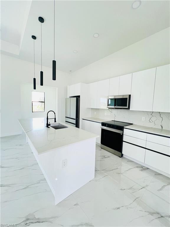 CAPE CORAL - Residential Lease