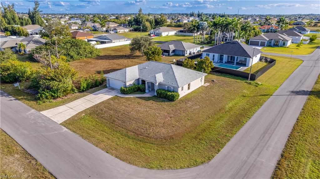 CAPE CORAL - Residential