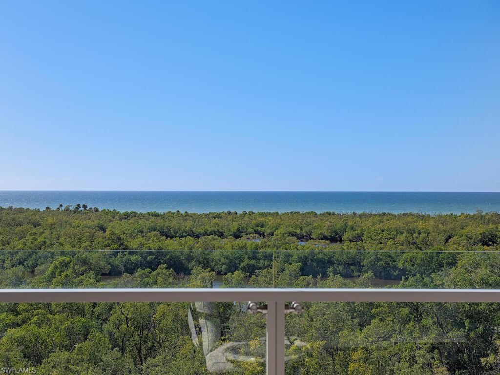 MYSTIQUE - Residential