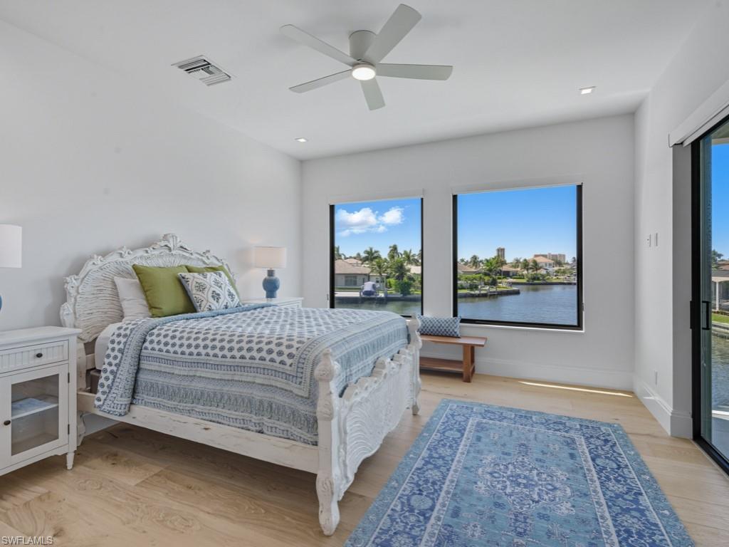 MARCO BEACH - Residential