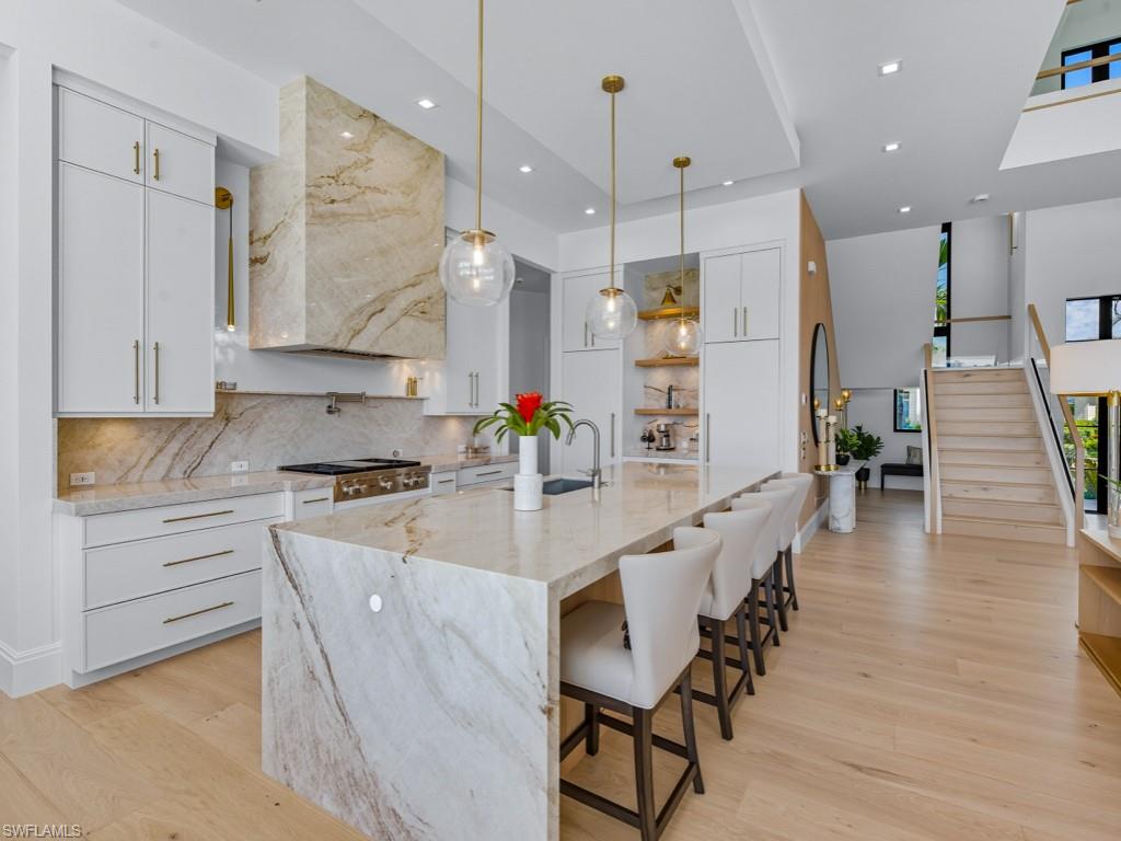 MARCO BEACH - Residential