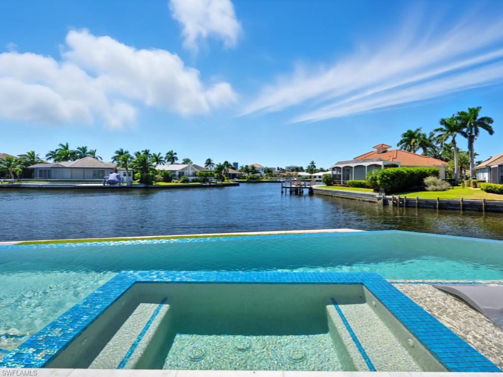 MARCO BEACH - Residential