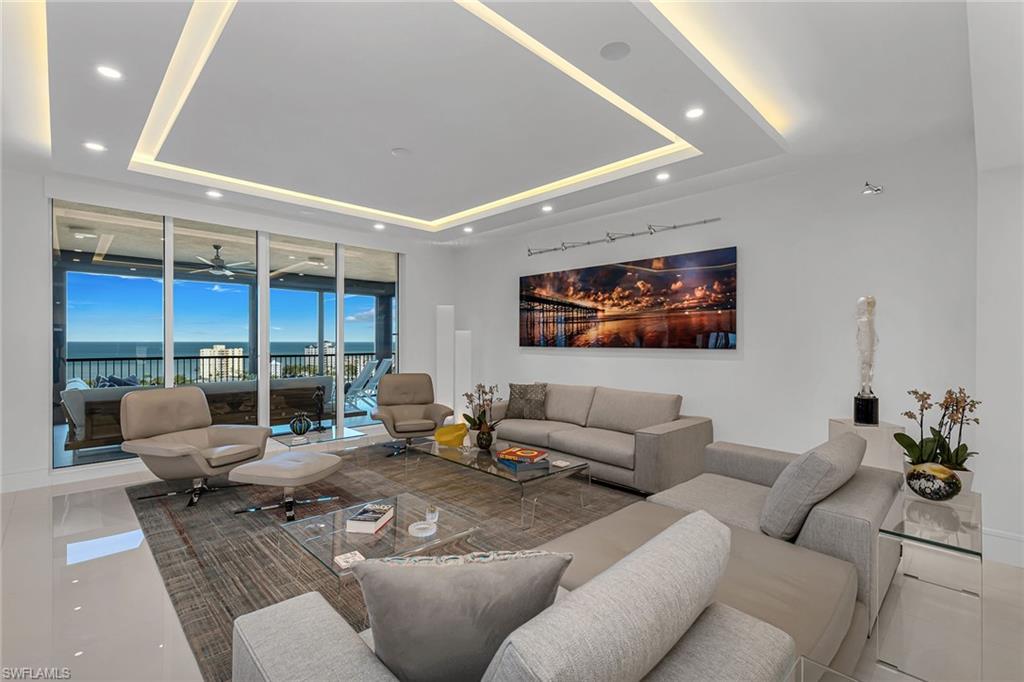 TRIESTE AT BAY COLONY - Residential