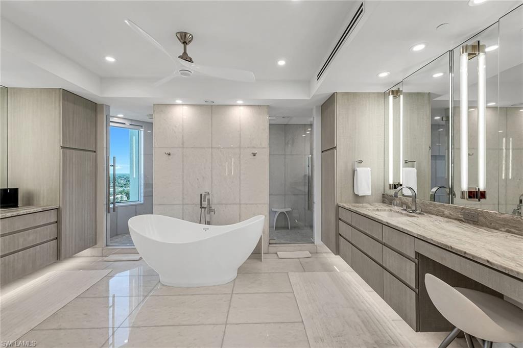 TRIESTE AT BAY COLONY - Residential