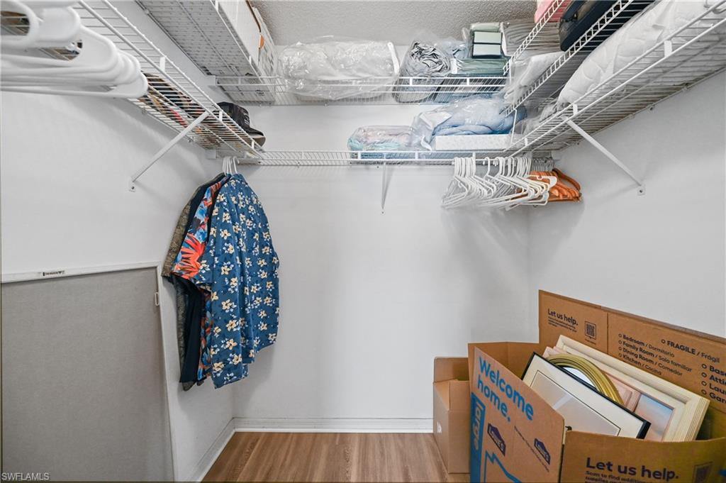 EMERALD LAKES - Residential