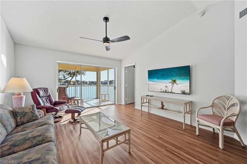 EMERALD LAKES - Residential