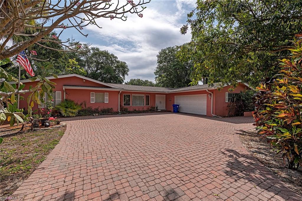 AQUALANE SHORES - Residential