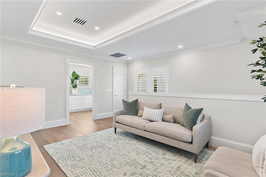 OLDE NAPLES - Residential