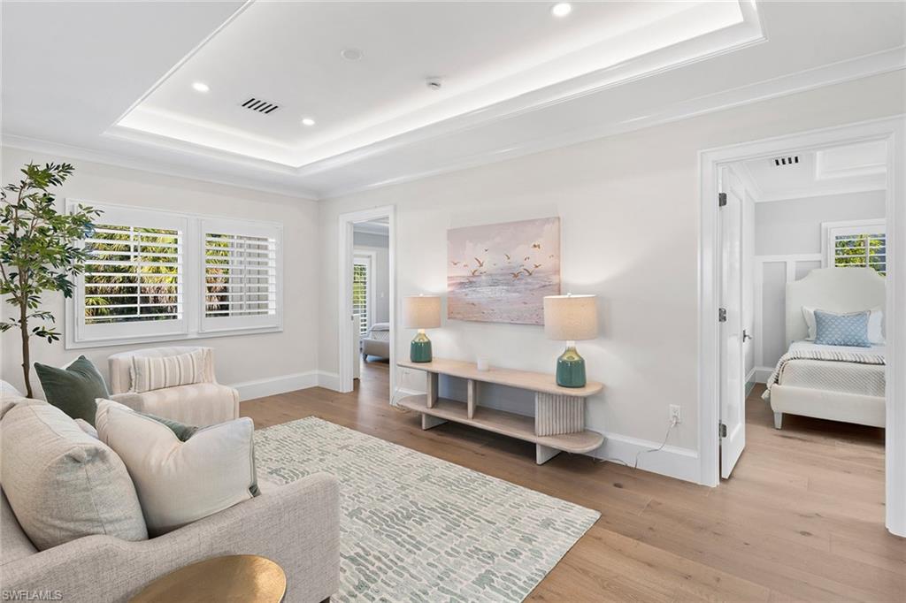 OLDE NAPLES - Residential