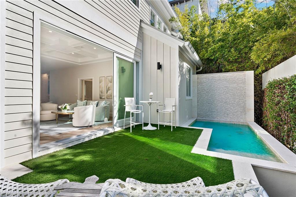 OLDE NAPLES - Residential