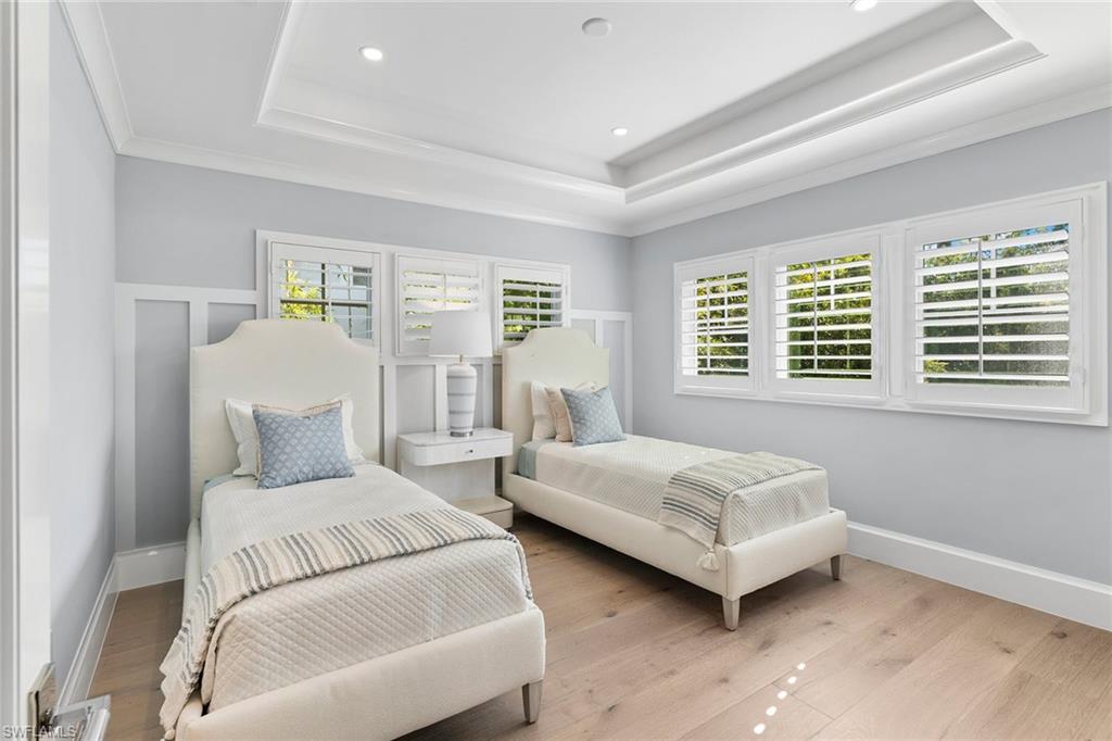 OLDE NAPLES - Residential