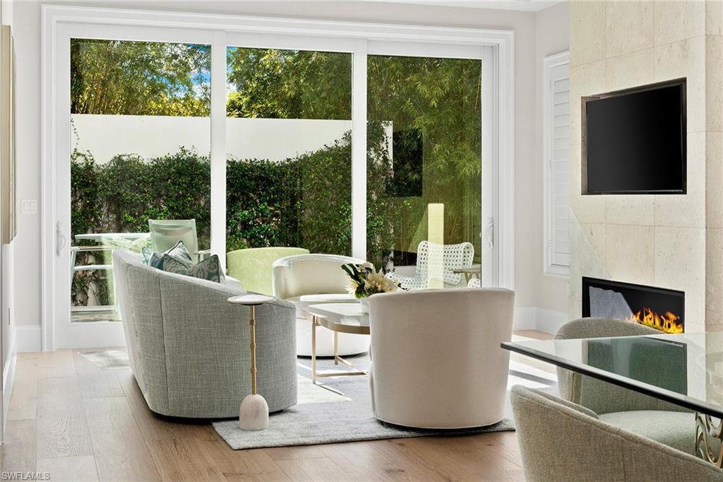 OLDE NAPLES - Residential