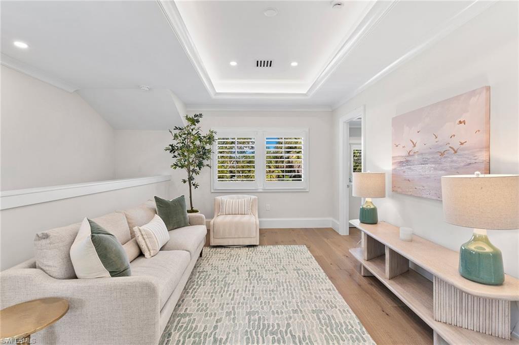 OLDE NAPLES - Residential