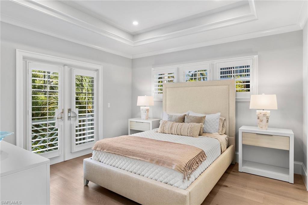 OLDE NAPLES - Residential