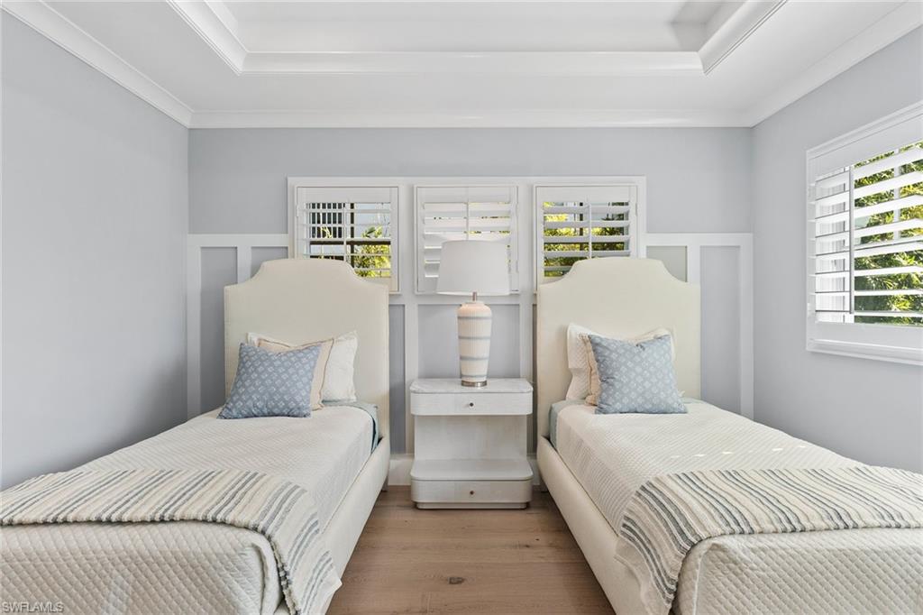 OLDE NAPLES - Residential