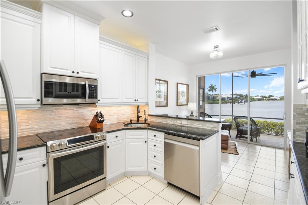 EVENINGSTAR CAY - Residential Lease