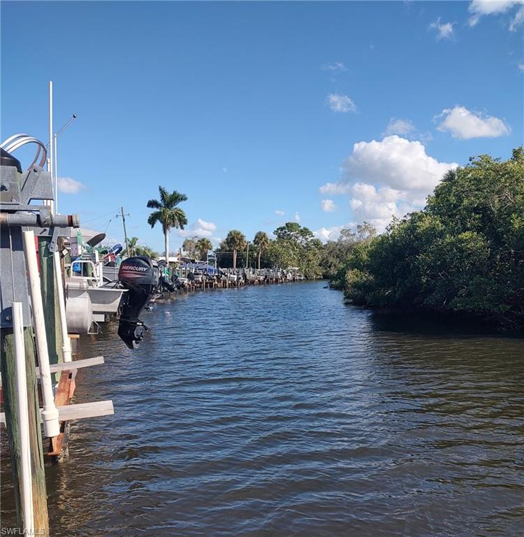 MARINERS COVE - Residential Lease