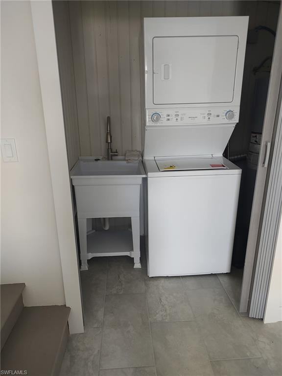 MARINERS COVE - Residential Lease