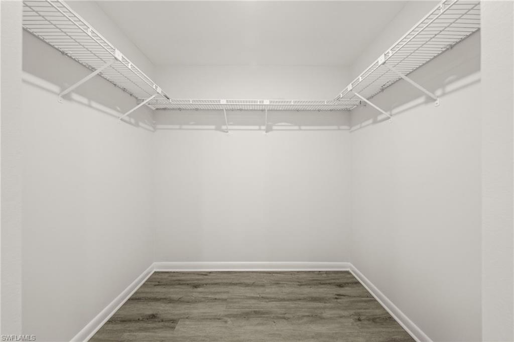 WINDWOOD - Residential Lease