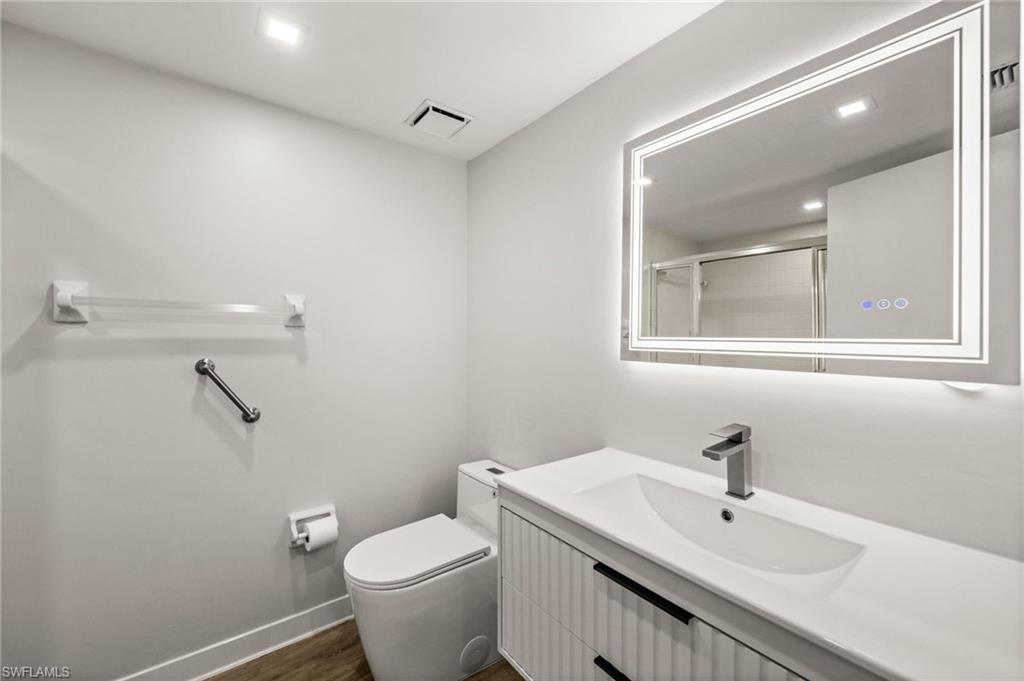 WINDWOOD - Residential Lease