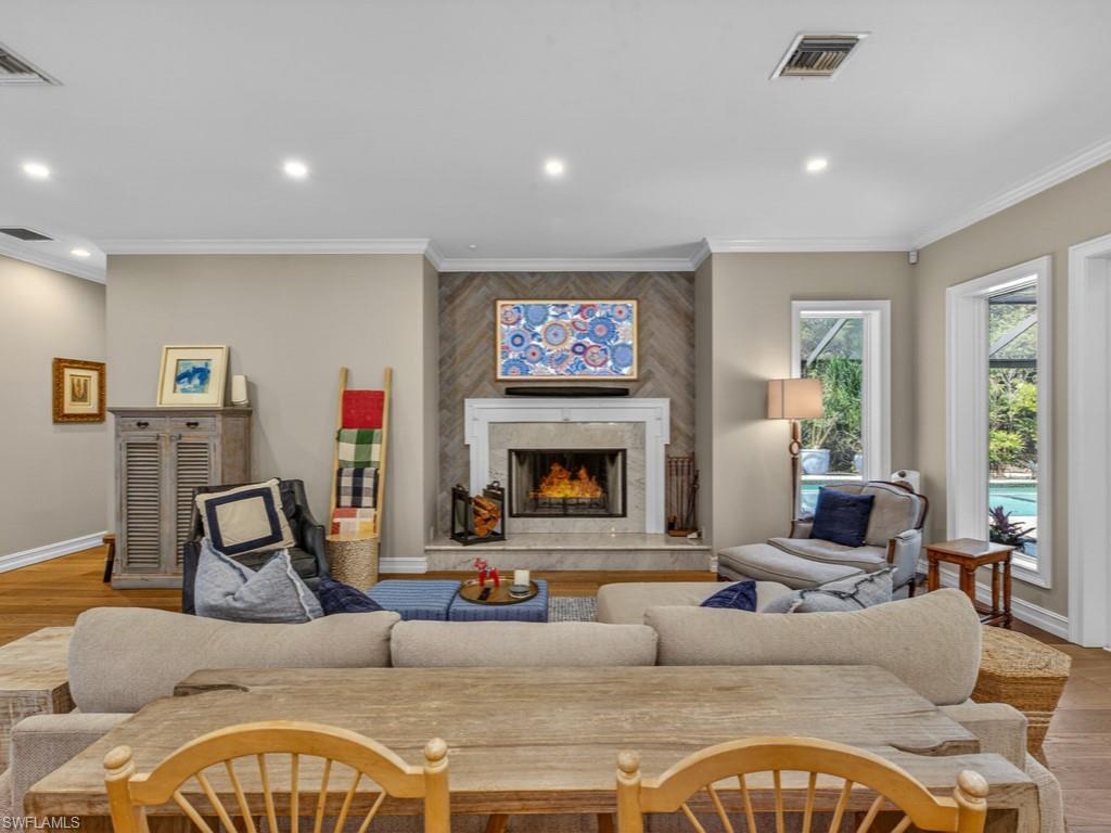 LOGAN WOODS - Residential