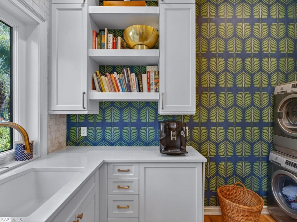 LOGAN WOODS - Residential