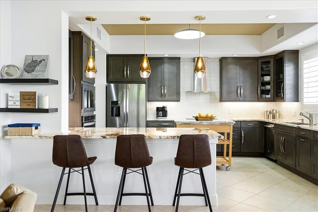 AVELLINO ISLES - Residential