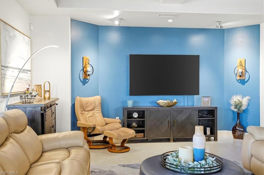 AVELLINO ISLES - Residential