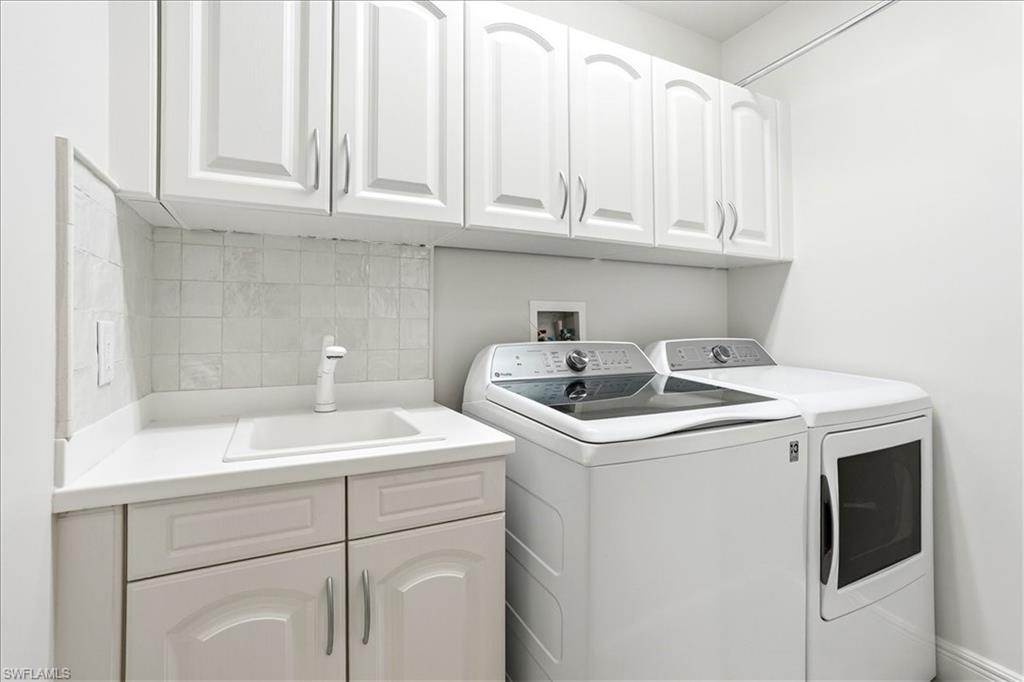 AVELLINO ISLES - Residential