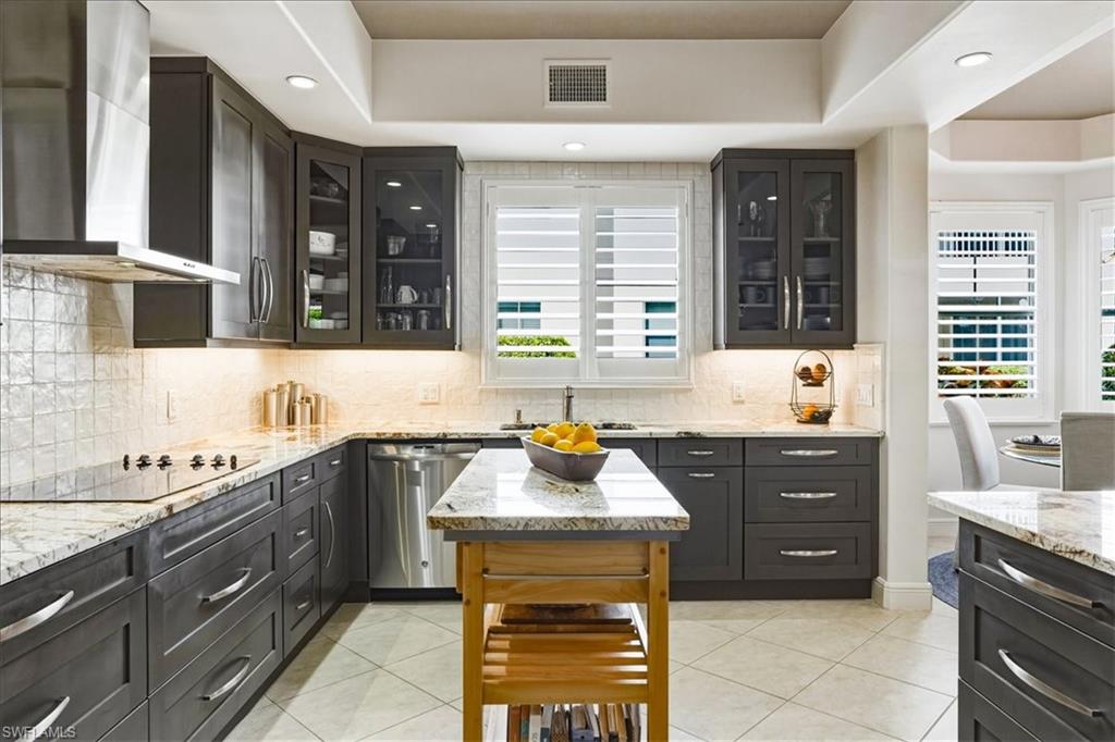 AVELLINO ISLES - Residential