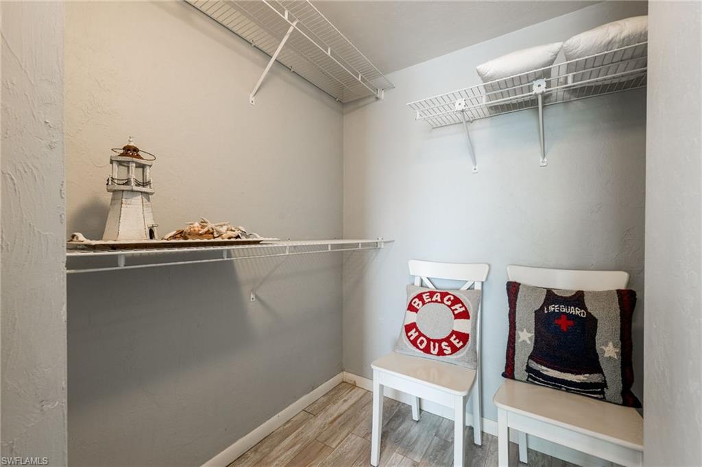 BOARDWALK CAPER - Residential