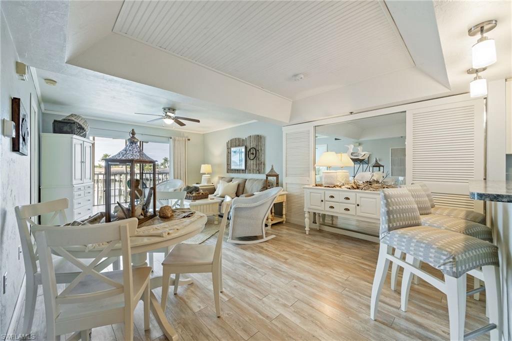 BOARDWALK CAPER - Residential