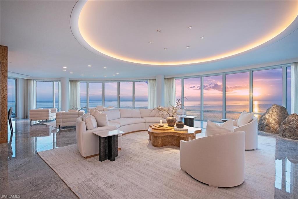 REGENT - Residential