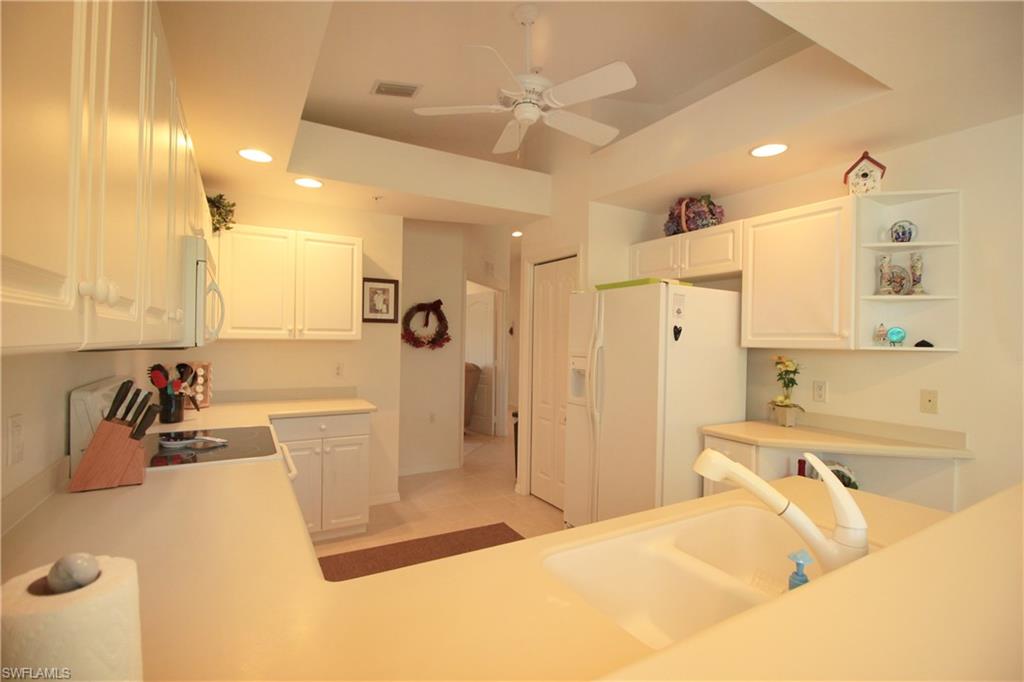 LAUREL GREENS - Residential