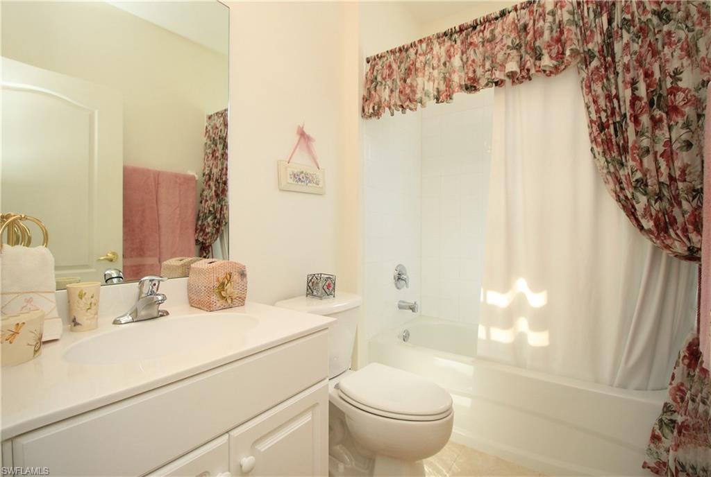 LAUREL GREENS - Residential