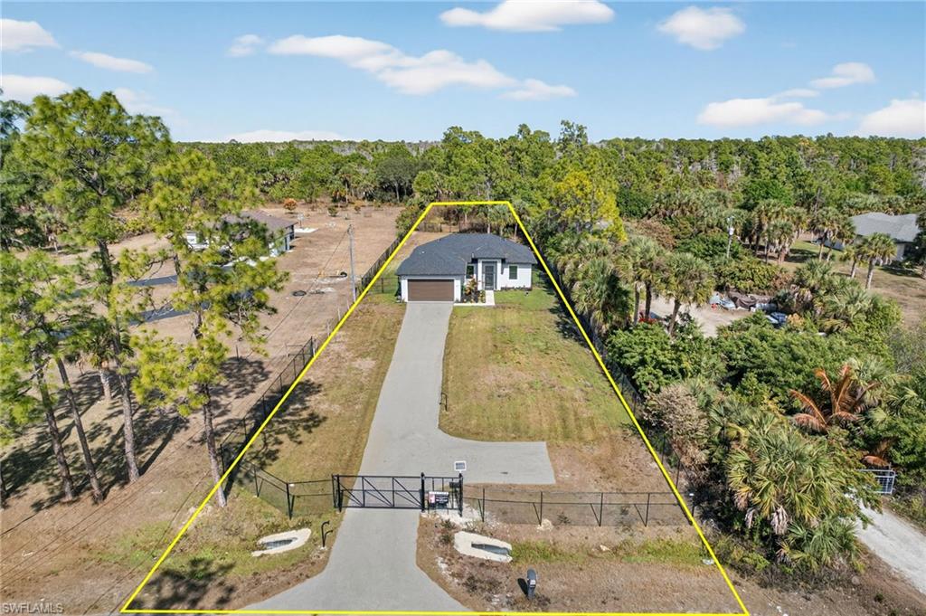 GOLDEN GATE ESTATES - Residential