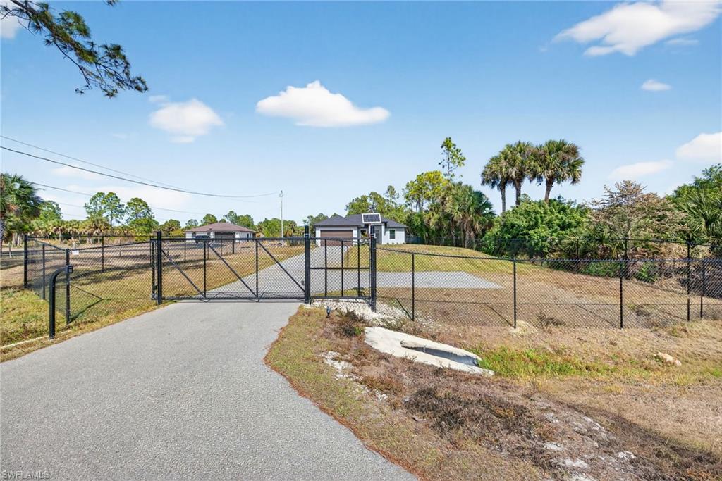 GOLDEN GATE ESTATES - Residential