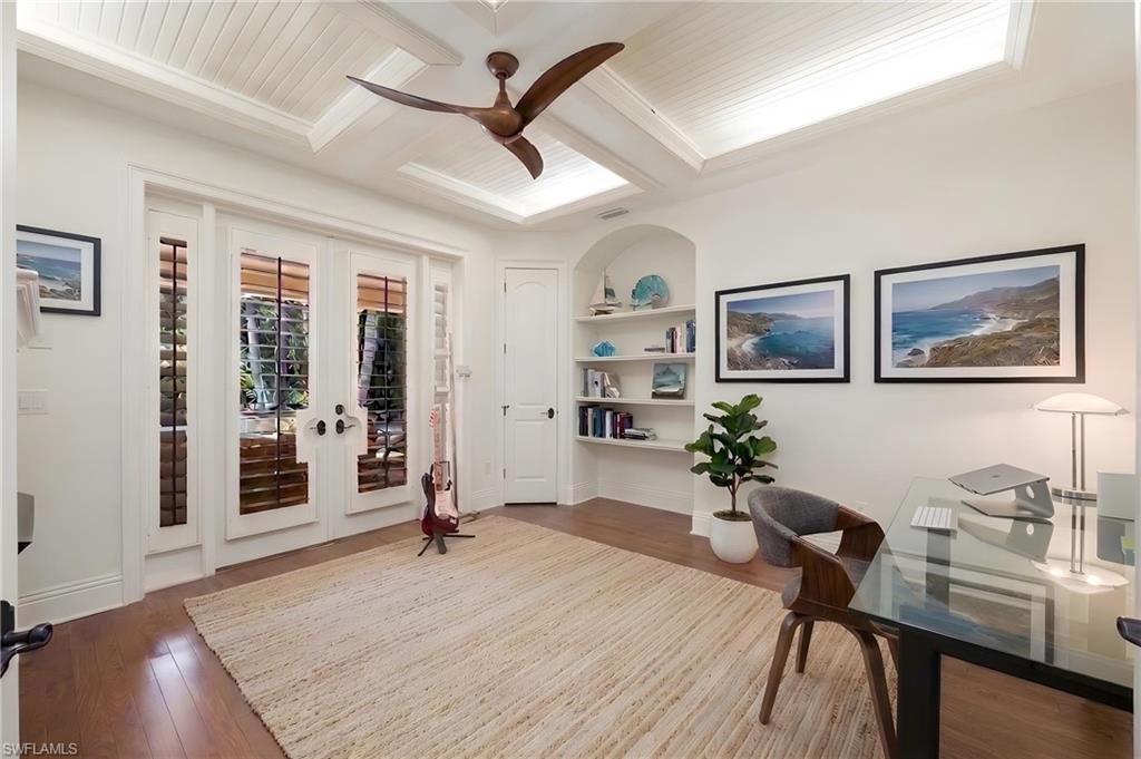 MOORINGS - Residential