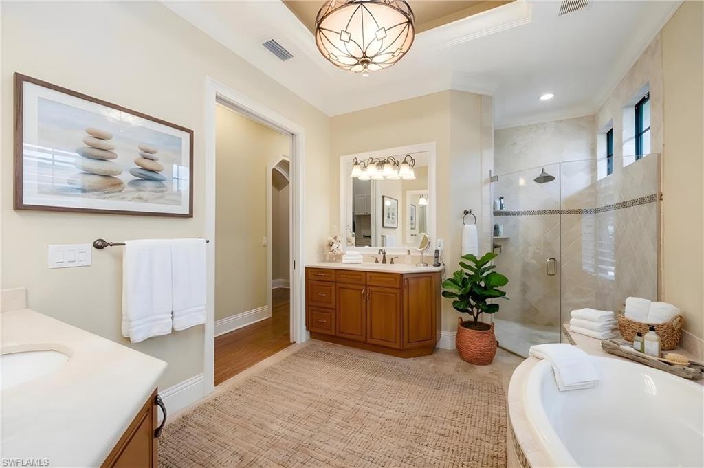 MOORINGS - Residential